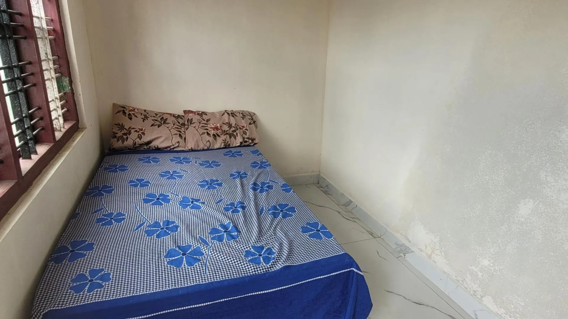 Newcastle Holidays Entire Ground Floor 3 Bedrooms Kitchen Dining Living 8 Guests Kumudi 0*,